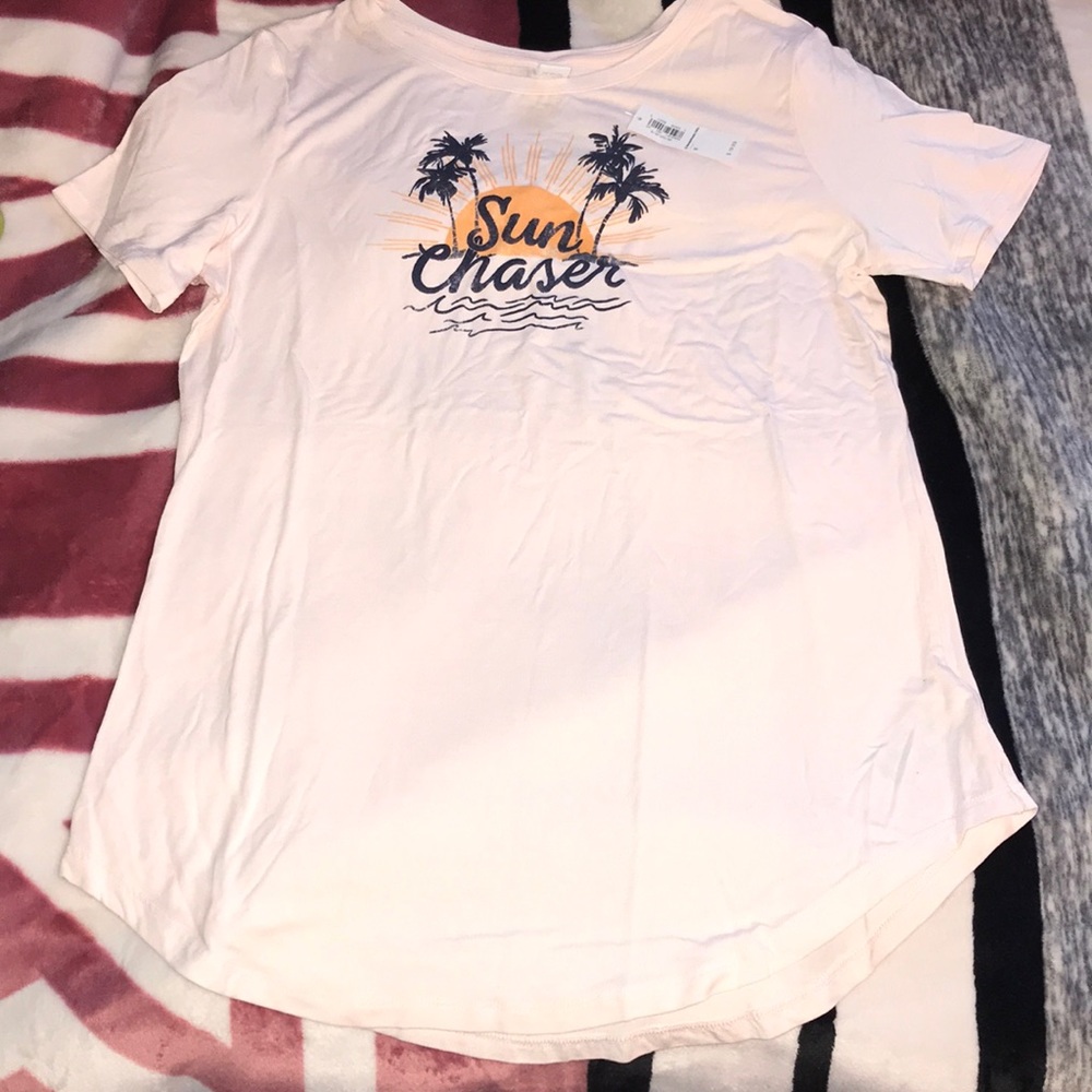 Old Navy palm tree graphic tee tropical shirt